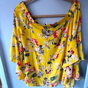 Rose + Olive Yellow Off the Shoulder Tropical Print Flutter Sleeve Top size M